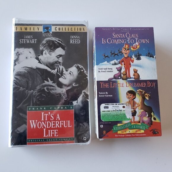 Sealed Christmas VHS Set of 3 Tapes It's a Wonderful Life Santa is Coming Town - Picture 1 of 4
